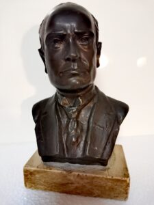 Bronzetto di Mussolini 